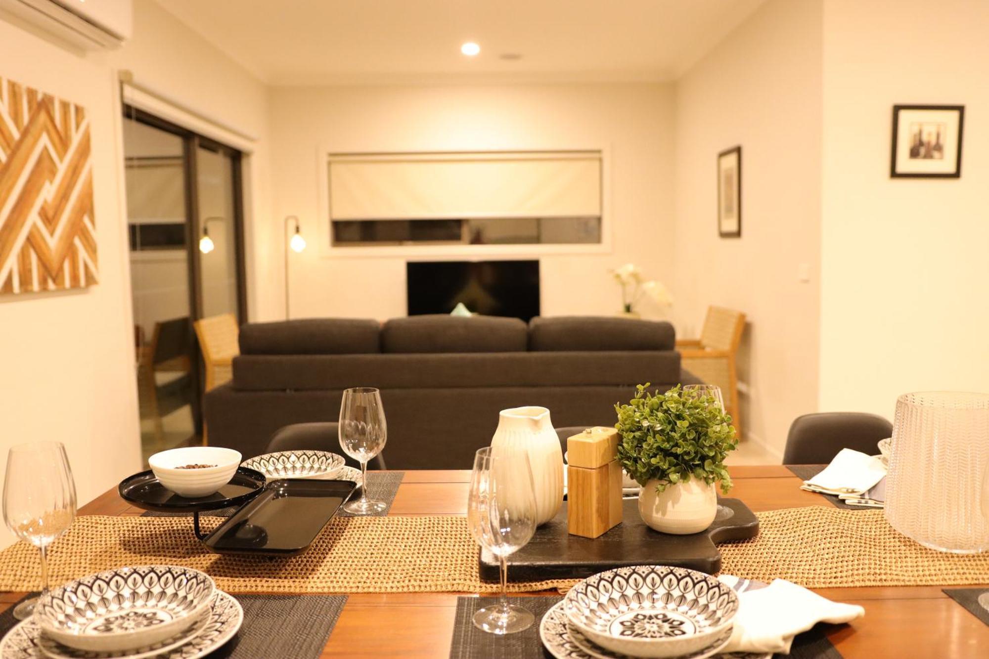 Melbourne Holiday House For 15 Peoples In Sanctuary Lake Point Cook Buitenkant foto