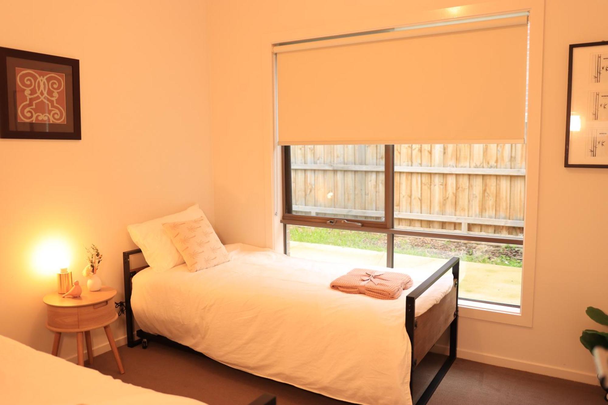 Melbourne Holiday House For 15 Peoples In Sanctuary Lake Point Cook Buitenkant foto
