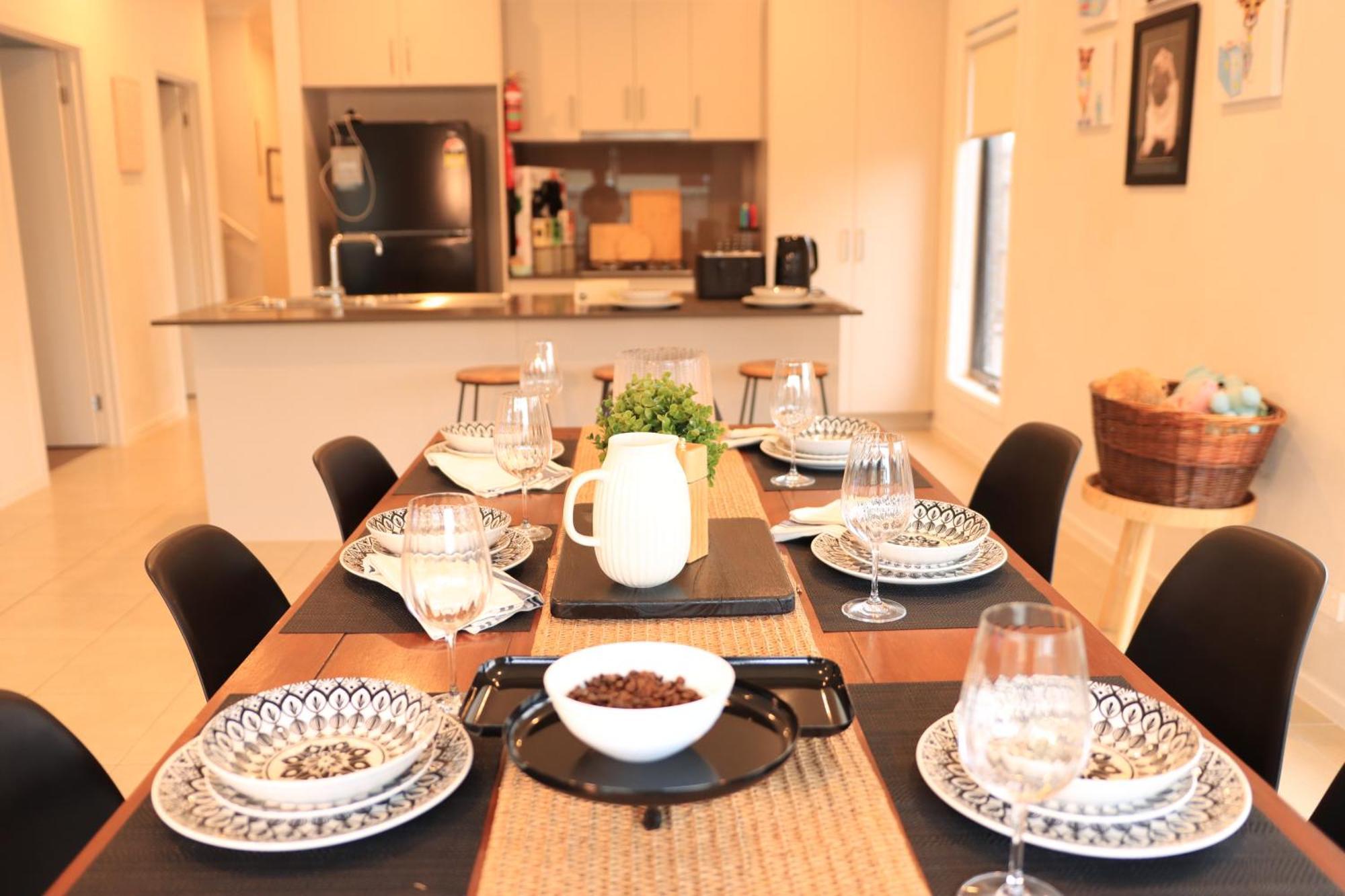 Melbourne Holiday House For 15 Peoples In Sanctuary Lake Point Cook Buitenkant foto